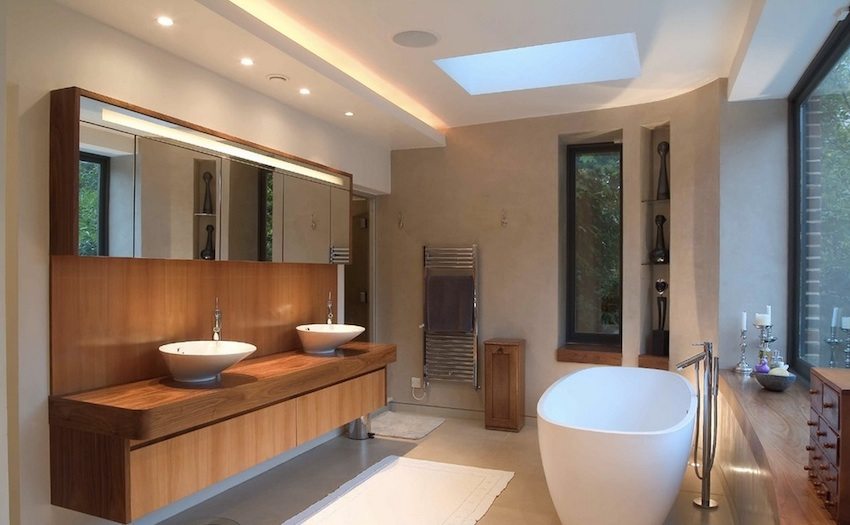 Прожекторите са отличен източник на допълнително осветление в банята Прожекторите са отличен източник на допълнително осветление в банята