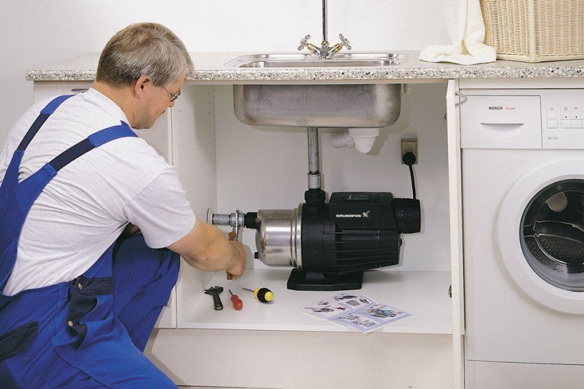 Zainstalowanie pompy w celu zwiększenia ciśnienia wody w mieszkaniu Zainstalowanie pompy w celu zwiększenia ciśnienia wody w mieszkaniu