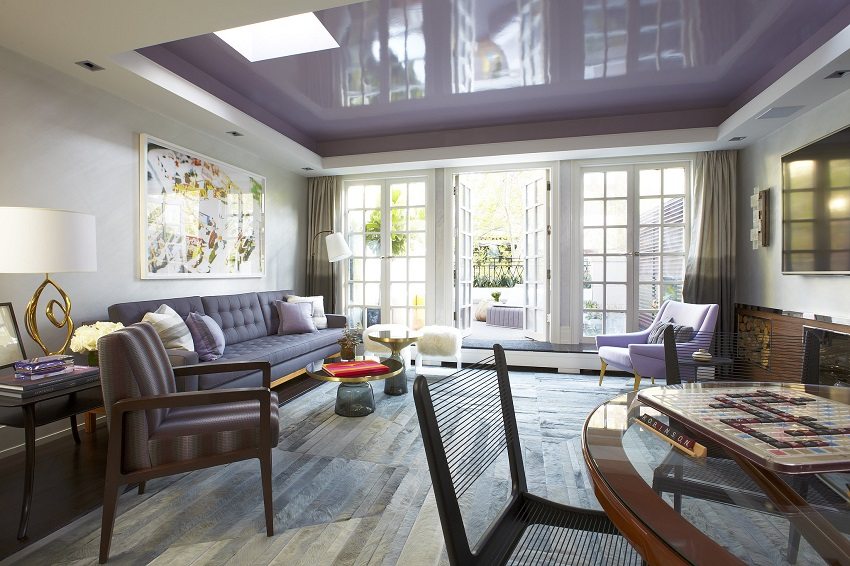 Лъскав филм за опънат таван от бледо лилав цвят Лъскав филм за опънат таван от бледо лилав цвят