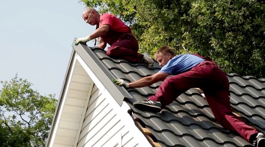 La barre anti-vent remplit non seulement des fonctions décoratives mais aussi de protection La barre anti-vent remplit non seulement des fonctions décoratives mais aussi de protection