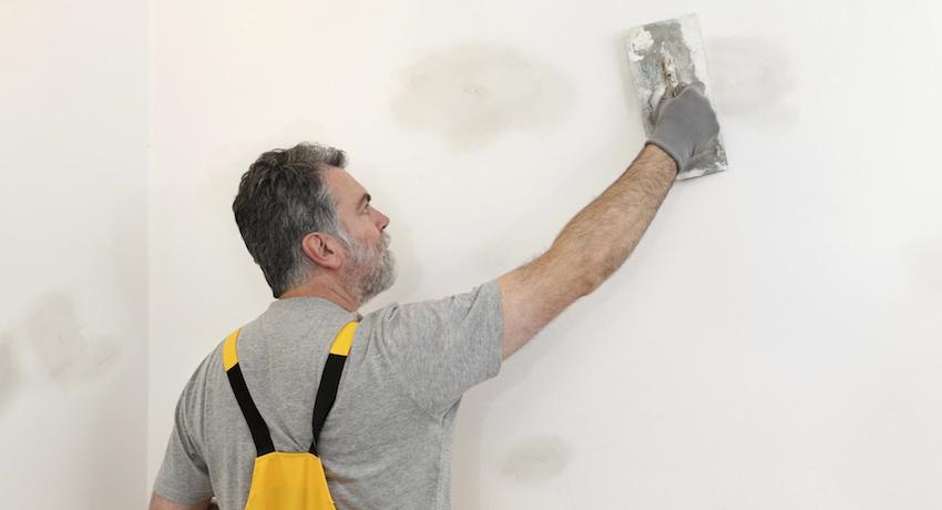 Omietanie stien vlastnými rukami je celkom možné Video omietania stien vlastnými rukami s cementovou maltou