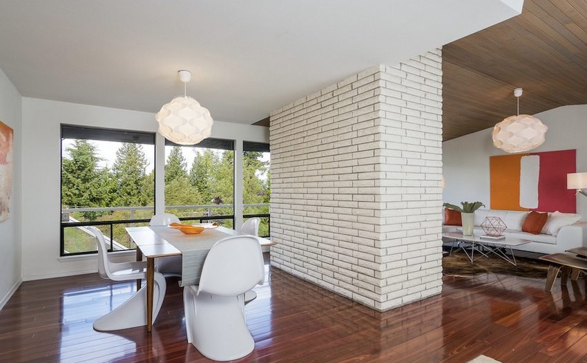 Cheminée interne dans le salon Cheminée interne dans le salon