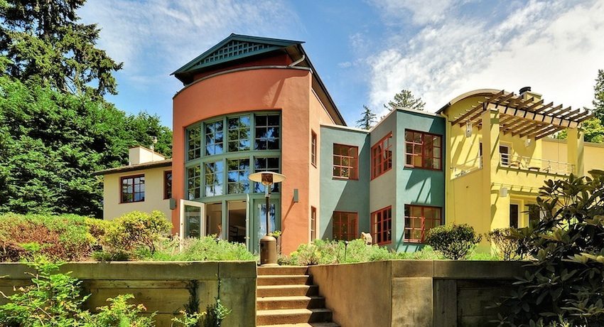 The walls of one building can be painted in different colors Facade paint on plaster for outdoor use: properties and types