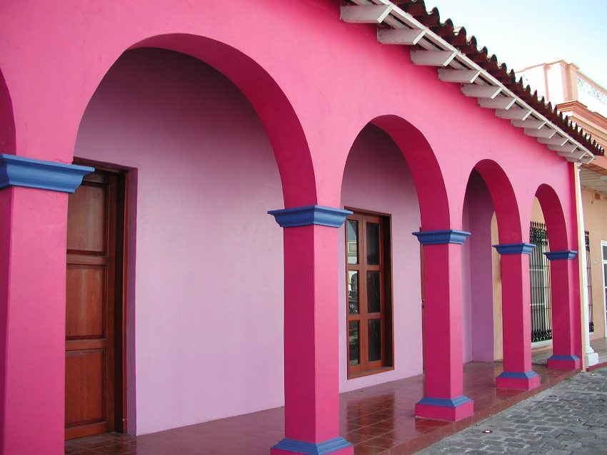 Hot pink facade paint Hot pink facade paint