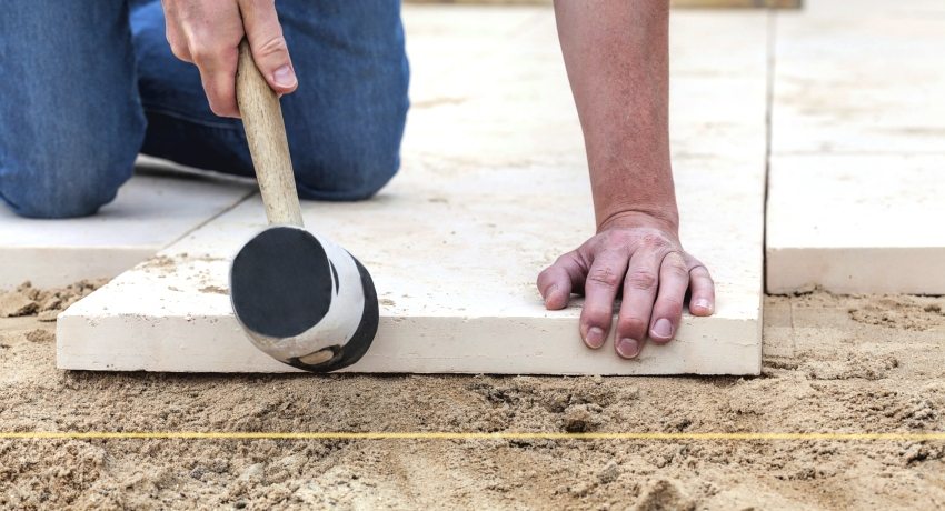 بناء منطقة عمياء DIY كيف تصنع منطقة عمياء حول المنزل بيديك: نصيحة عملية