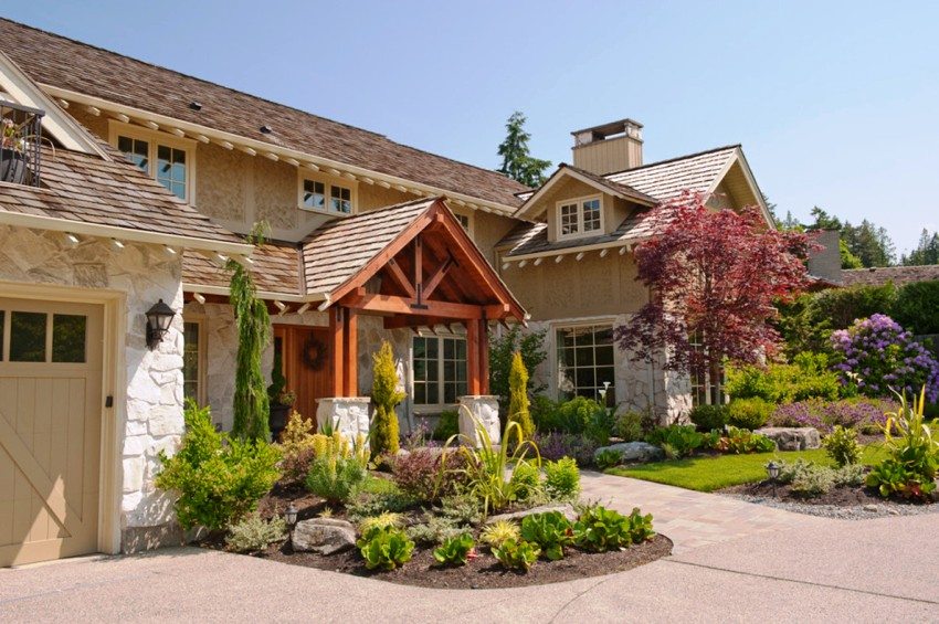 Porch with a canopy made of wood and stone Porch with a canopy made of wood and stone