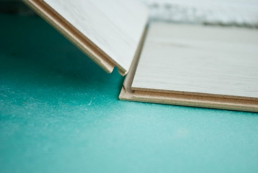 Når du vælger et substrat, skal du fokusere på anbefalingerne fra producenten af laminatet Når du vælger et substrat, skal du fokusere på anbefalingerne fra producenten af laminatet