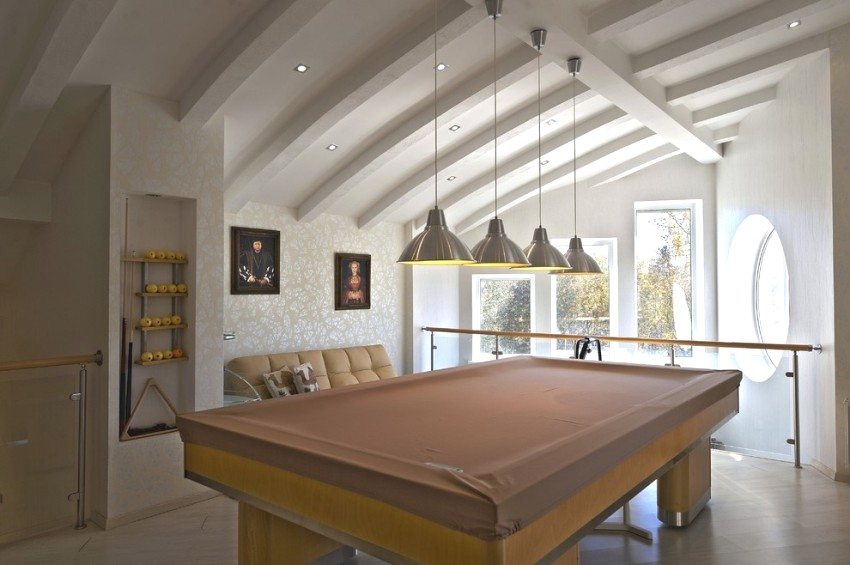 Оригиналният таван на две нива в билярдната стая Окачени тавани от гипсокартон: снимка, дизайн на различни стаи