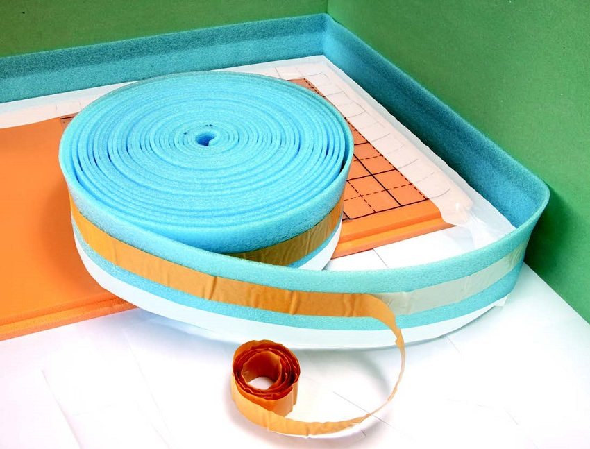 Самозалепваща се амортисьорска лента от полиетиленова пяна Самозалепваща се амортисьорска лента от полиетиленова пяна