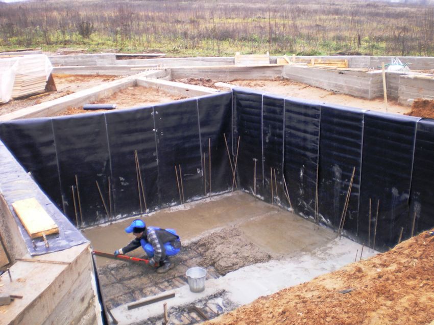 Waterproofing ng Oleechnaya Waterproofing ng Oleechnaya