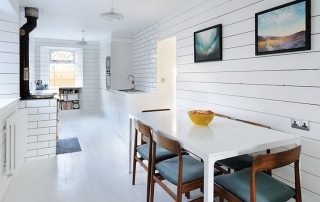 Mga plastic panel para sa dingding: mga larawan, uri at pamamaraan ng pag-install