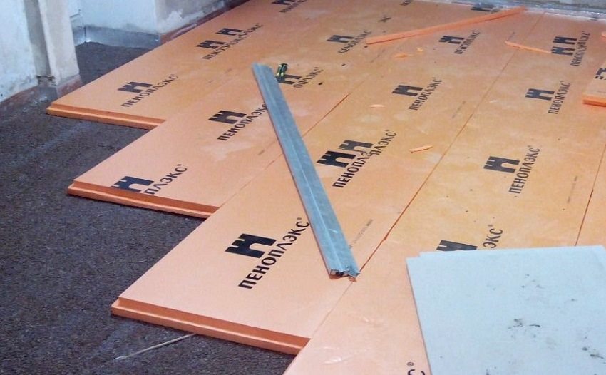 Các tấm polystyrene mở rộng được sử dụng cùng với chất độn chảy tự do trong việc sắp xếp lớp nền khô Các tấm polystyrene mở rộng được sử dụng cùng với chất độn chảy tự do trong việc sắp xếp lớp nền khô