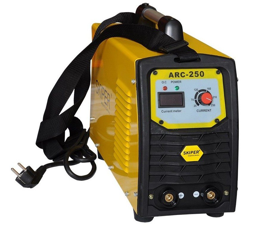 ماكينة لحام محمولة ARC-250 من الشركة المصنعة Skiper ماكينة لحام محمولة ARC-250 من الشركة المصنعة Skiper
