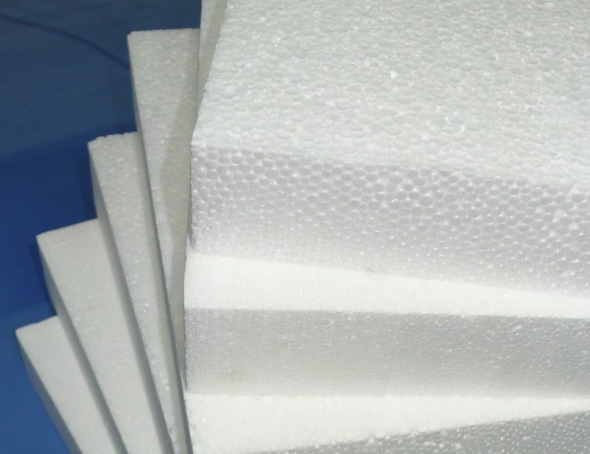 Polyfoam este denumirea populară pentru polistiren expandat Polyfoam este denumirea populară pentru polistiren expandat