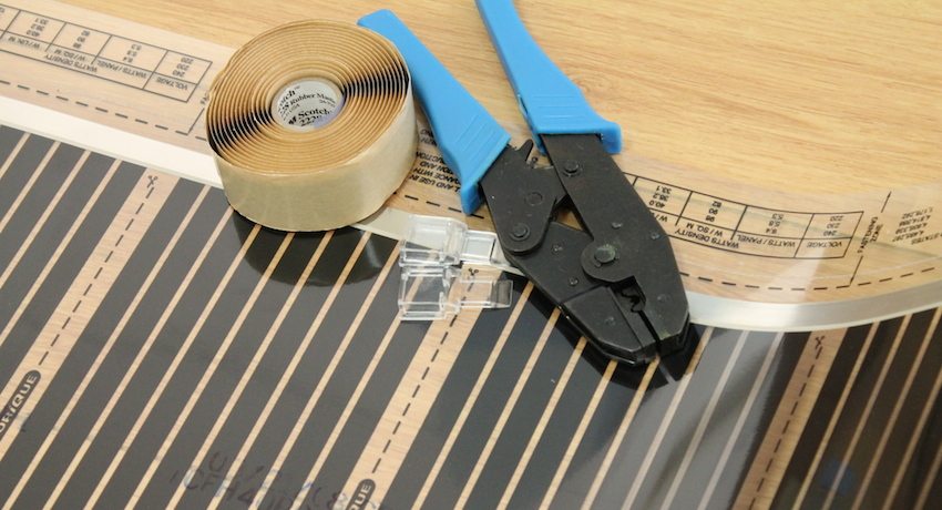 Installasjon av gulvvarme til infrarød film Varmt gulv under linoleum, på tregulv