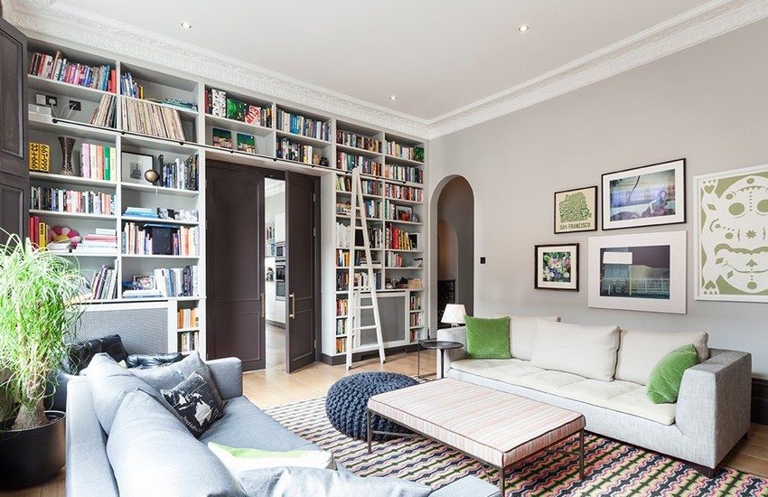 Afrundet buet døråbning i rummet Afrundet buet døråbning i rummet