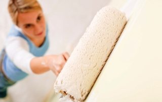 Un grund pentru pereți sub tapet: compoziție, tipuri și caracteristicile acestora