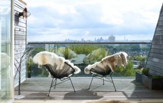 Idea menarik untuk menyelesaikan balkoni, foto dan pilihan bahan