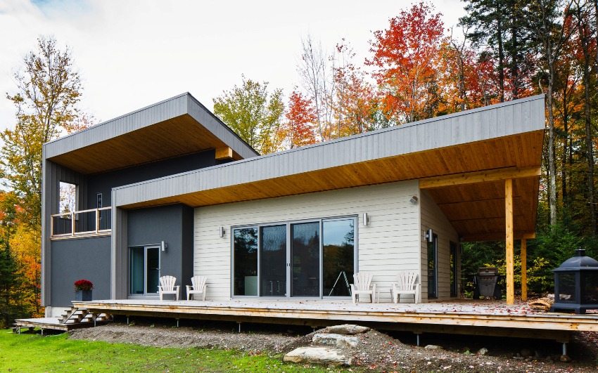 Verandaen til et trehus blir til en terrasse Verandaen til et trehus blir til en terrasse