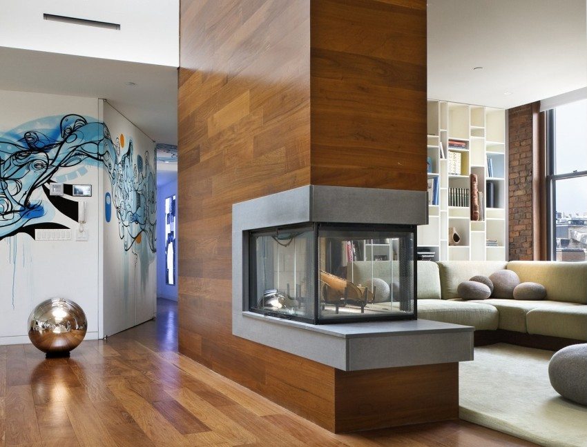 למינציה שימשה לקישוט העמוד במרכז הסלון. למינציה שימשה לקישוט העמוד במרכז הסלון.