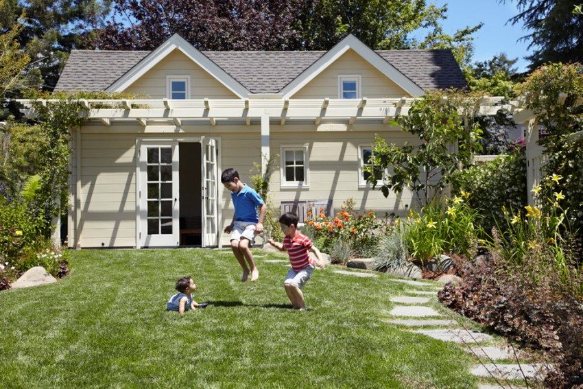 אתה יכול לגור בבית כפרי נוח עם משפחתך בקיץ בבית כפרי נוח תוכלו לחיות עם משפחתכם בקיץ