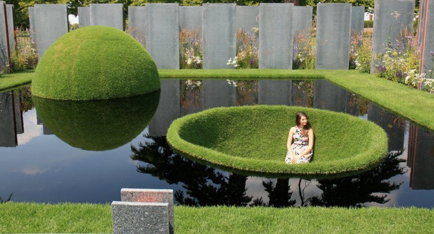 Kreatywny pomysł stworzenia stawu w ich letnim domku Staw zrób to sam na wsi. Instrukcja fotograficzna krok po kroku