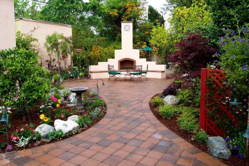 Fritidsområdet er dekoreret med brolægningsplader Fritidsområdet er dekoreret med brolægningsplader