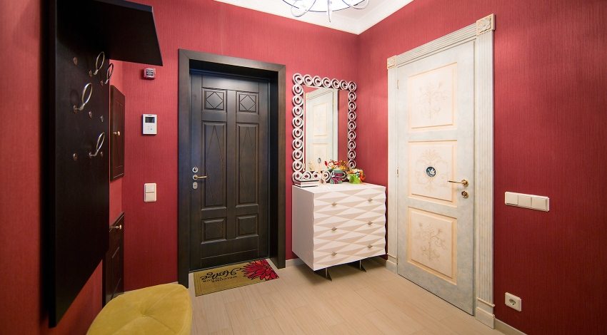 כיום השוק המקומי מציע מבחר רחב של דלתות כניסה לדירה. דירוג דלתות כניסה לדירה וביקורות על כמה דגמים