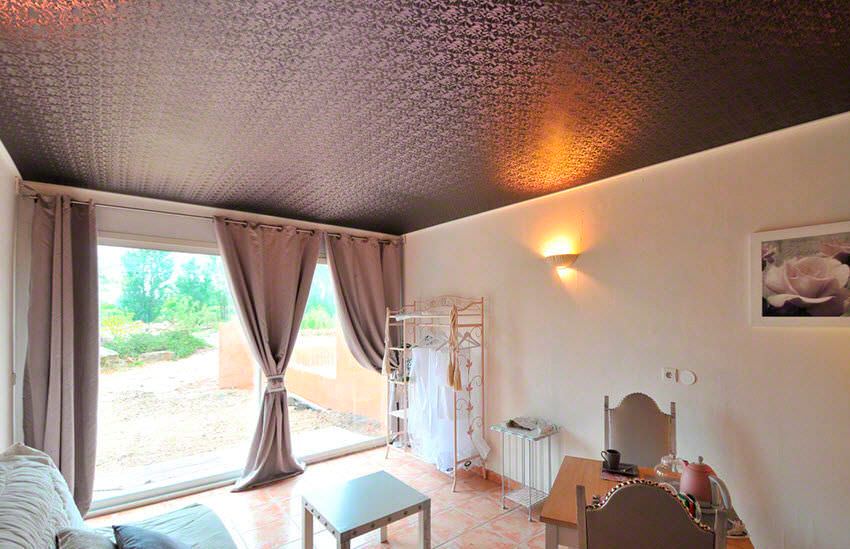 Sostre de tela a l'interior Sostre de tela a l'interior