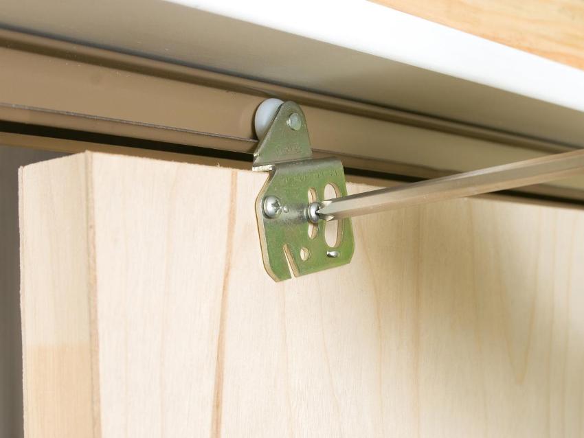 Trin 7: Juster placeringen af rullevognene Trin 7: Juster placeringen af rullevognene