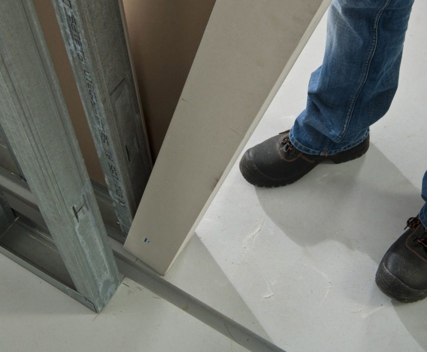 Trin 1: Arranger rammen til dobbeltvægsskillevæggen Trin 1: Arranger rammen til dobbeltvægsskillevæggen