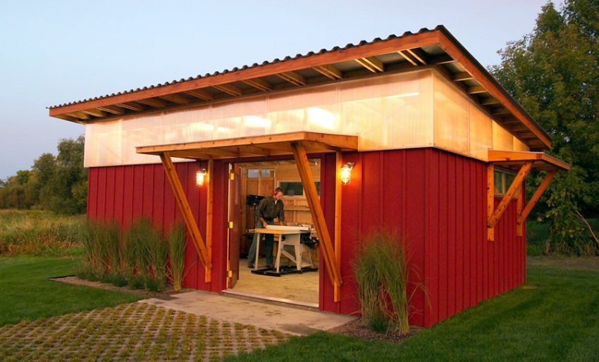 מאוחר יותר הקוטג 'הזמני יכול לשמש כמאגר לכלים וחומרים מאוחר יותר הקוטג 'הזמני יכול לשמש כמאגר לכלים וחומרים