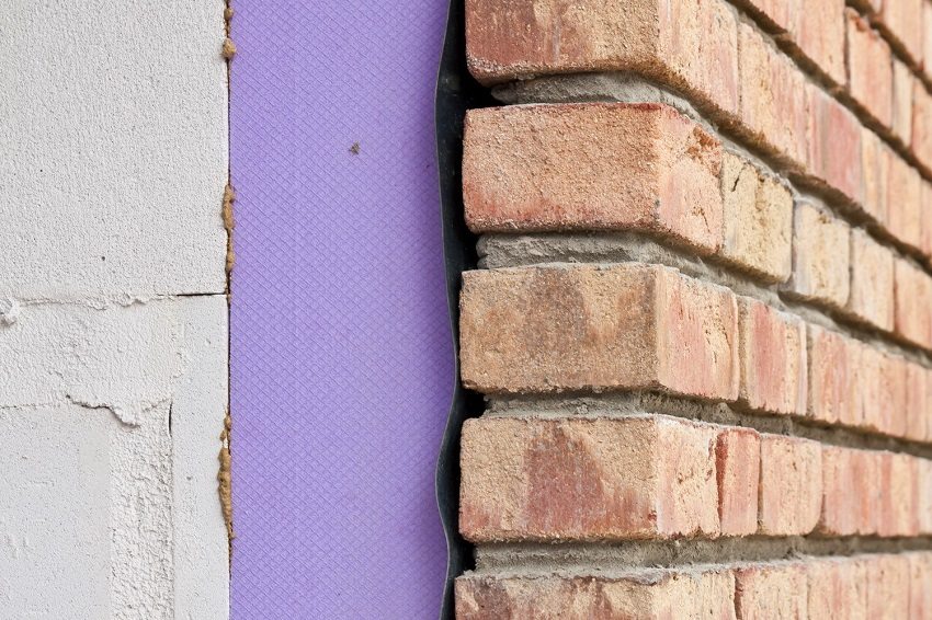 Seinien optimaalinen eristys valitaan rakennusmateriaali huomioon ottaen Seinien optimaalinen eristys valitaan rakennusmateriaali huomioon ottaen