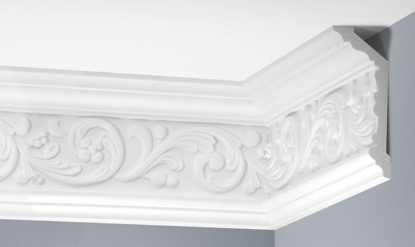 Vorejador de plàstic amb imitació del modelatge artístic Vorejador de plàstic amb imitació del modelatge artístic