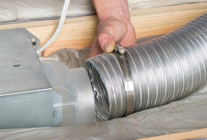 Các kết nối của tất cả các phần tử của hệ thống thông gió phải đặc biệt chặt chẽ để không bị phân tán dưới áp suất không khí Các kết nối của tất cả các phần tử của hệ thống thông gió phải đặc biệt chặt chẽ để không bị phân tán dưới áp suất không khí