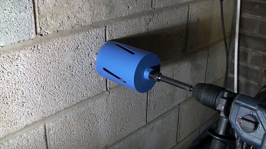 Thiết bị khoan lỗ để bố trí van cấp Thiết bị khoan lỗ để bố trí van cấp