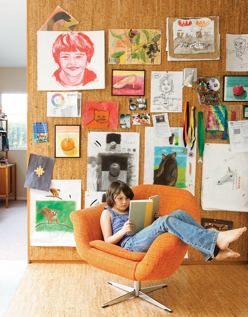 Kork er passende at bruge i designet til et børneværelse, da det er helt sikkert og ikke forårsager allergi Kork er passende at bruge i designet til et børneværelse, da det er helt sikkert og ikke forårsager allergi