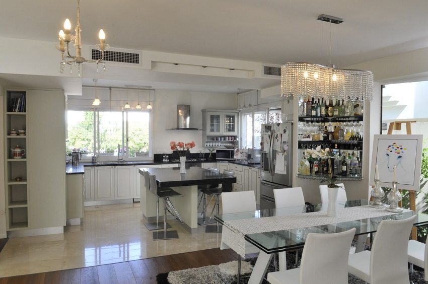 Et eksempel på lokal avtrekksventilasjon er en kjøkkenhette Et eksempel på lokal avtrekksventilasjon er en kjøkkenhette