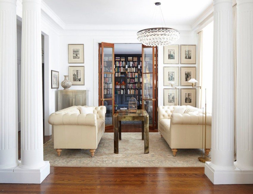 Indvendig dørbog mellem stue og hjemmebibliotek Indvendig dørbog mellem stue og hjemmebibliotek