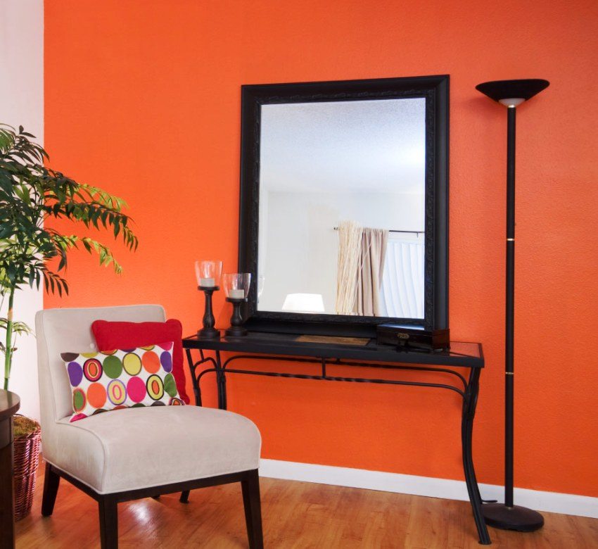 Ang linya ng spider ng fiberglass ay ipininta sa maliwanag na kulay kahel Ang linya ng spider ng fiberglass ay ipininta sa maliwanag na kulay kahel