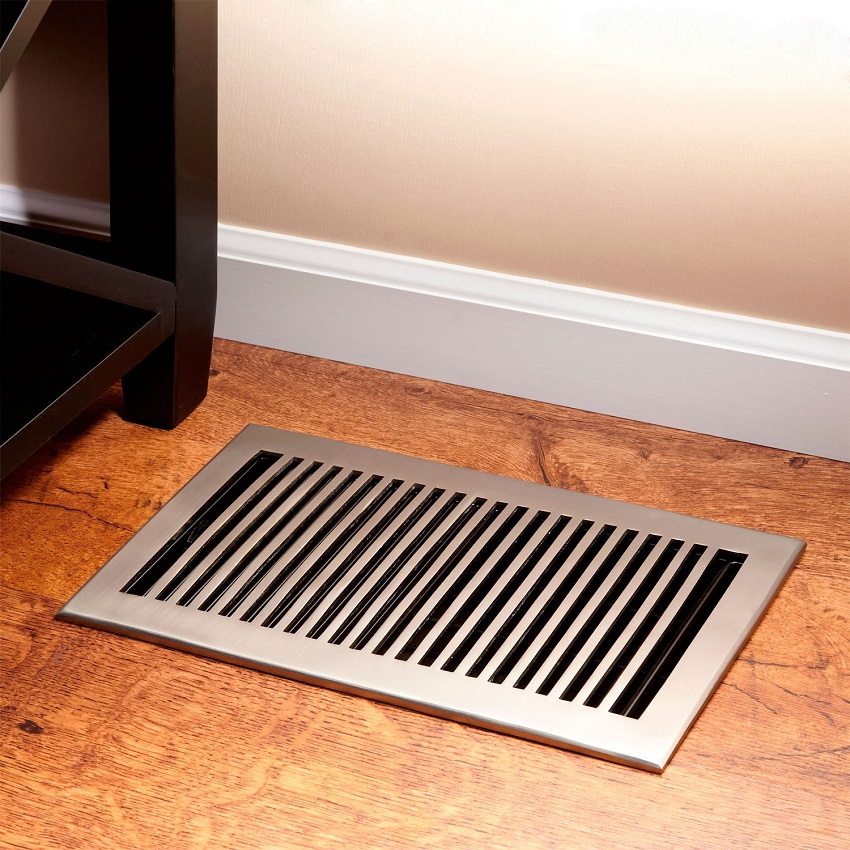 La ventilation du sous-plancher aidera à éviter la pourriture des éléments de parquet et une odeur de moisi dans la maison La ventilation du sous-plancher aidera à éviter la pourriture des éléments de parquet et une odeur de moisi dans la maison