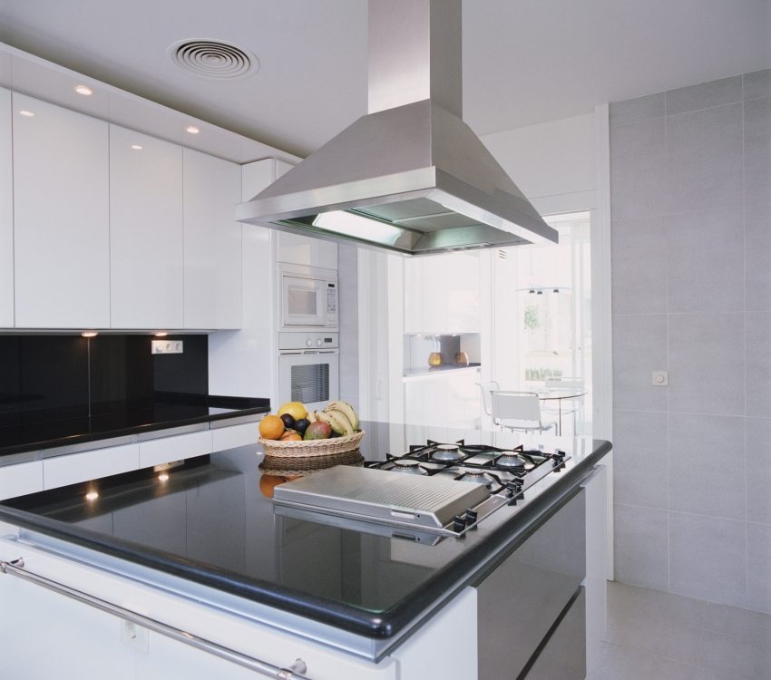 Øya hetten har et estetisk utseende fra alle fire sider Øya hetten har et estetisk utseende fra alle fire sider