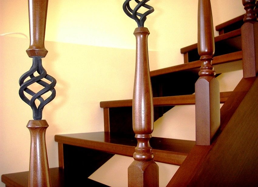 Отвореното пространство между стъпалата прави стълбището по-ефирно Отвореното пространство между стъпалата прави стълбището по-ефирно