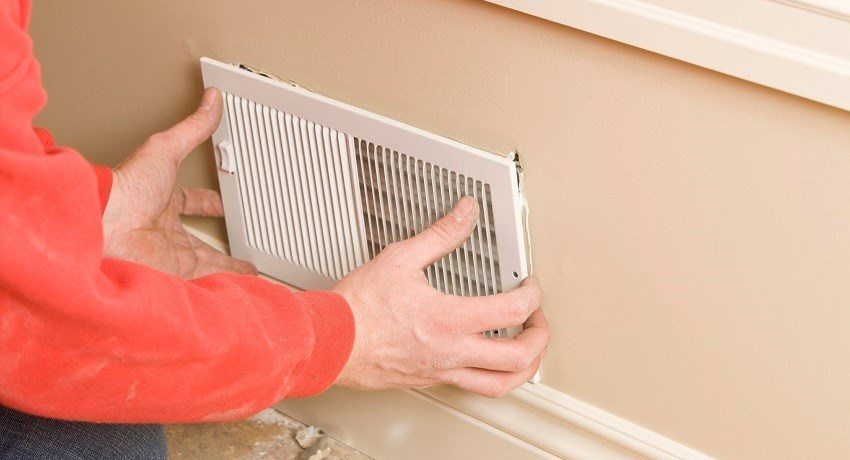 התקנת גריל אוורור עם שסתום שאינו חוזר הינה קלה דיה התקנת גריל אוורור עם שסתום שאינו חוזר הינה קלה דיה