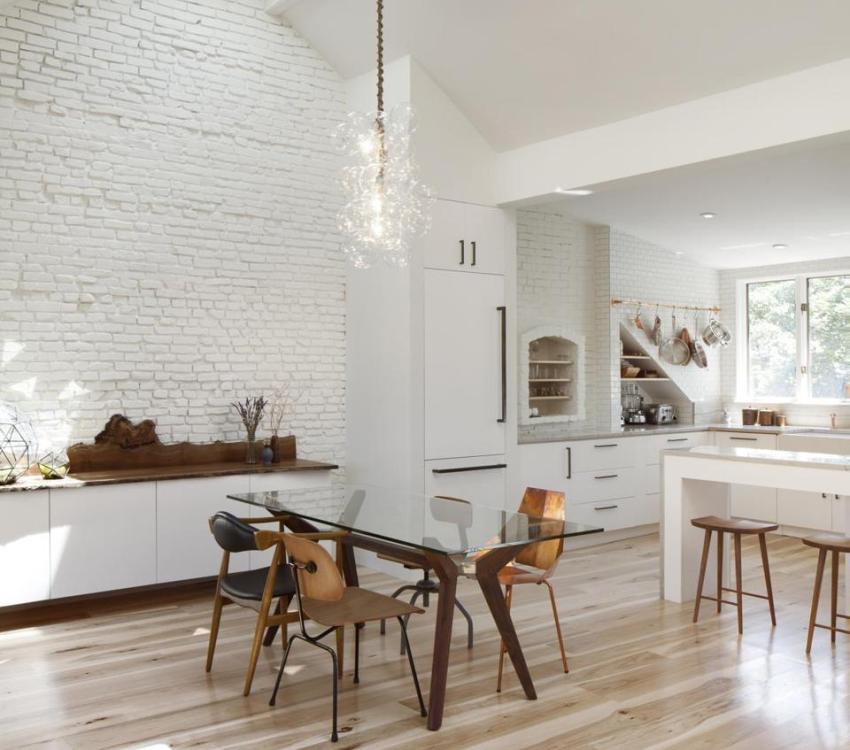 Изискан дизайн на много нива на кухненския таван Изискан дизайн на много нива на кухненския таван