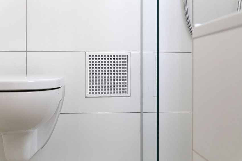 Tehokasta ilmanvaihtoa varten on tarpeen seurata tuuletusritilän puhtautta ja tarkistaa säännöllisesti tuuletusputken vetoa. Tehokasta ilmanvaihtoa varten on tarpeen seurata tuuletusritilän puhtautta ja tarkistaa säännöllisesti tuuletusputken vetoa.