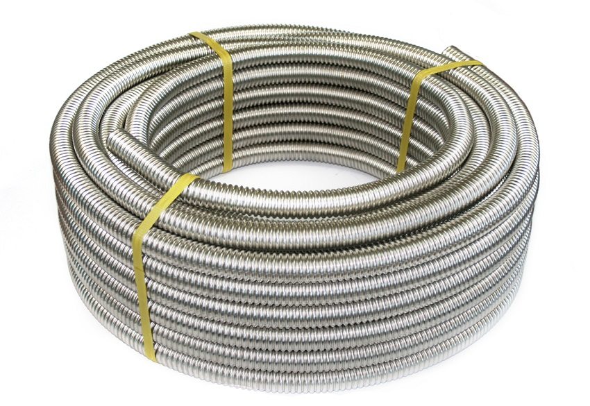 Гофрирана тръба от неръждаема стомана за водно подово отопление Гофрирана тръба от неръждаема стомана за водно подово отопление