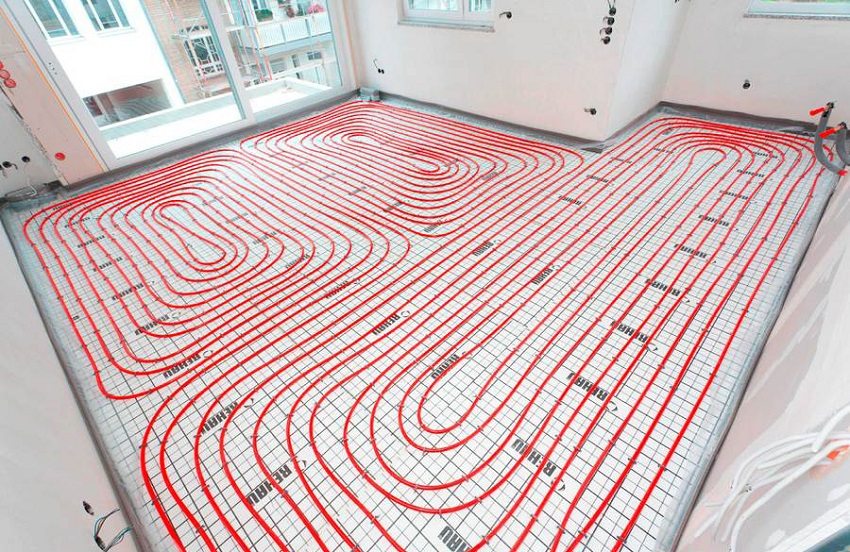 Полагането на тръби за водно подово отопление по спирален модел намалява хидравличното съпротивление Полагането на тръби за водно подово отопление по спирален модел намалява хидравличното съпротивление