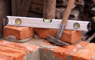 Koľko stojí základ stojaceho domu: výpočet, náklady a postup práce