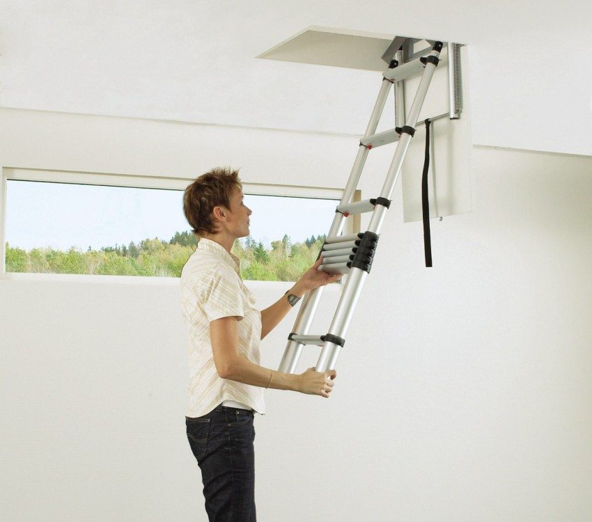 Uttrekkbar teleskopisk loftstige Uttrekkbar teleskopisk loftstige